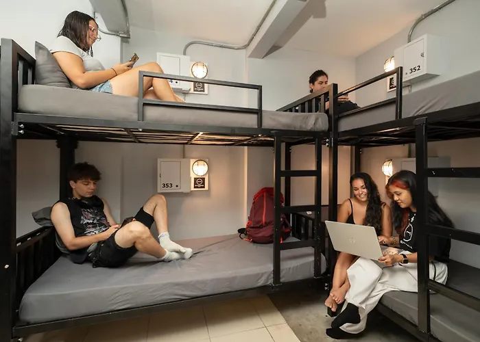 Oh - Hostal